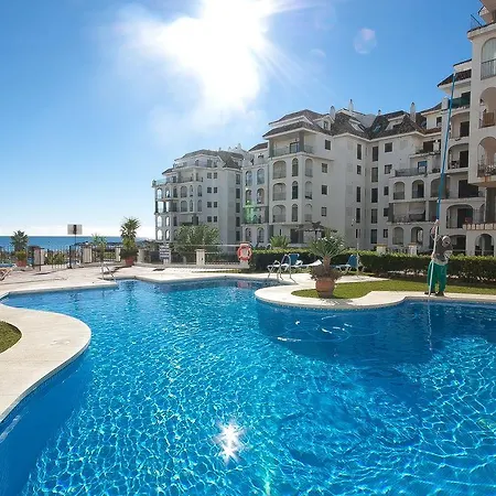 Marina De La Duquesa 849 *